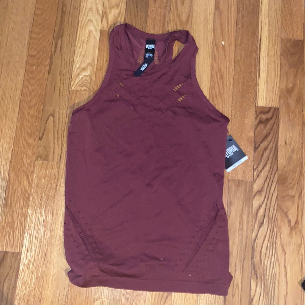 Victorias Secret Seamless Sport Top-Size L-NWT